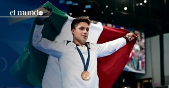 Osmar Olvera se vuelve campeón del mundo en el trampolín de 3 metros