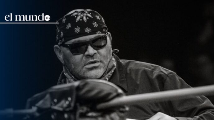 Konnan al Salón de la Fama de Lucha Libre AAA de la mano de Rey Mysterio en Triplemanía XXXIII