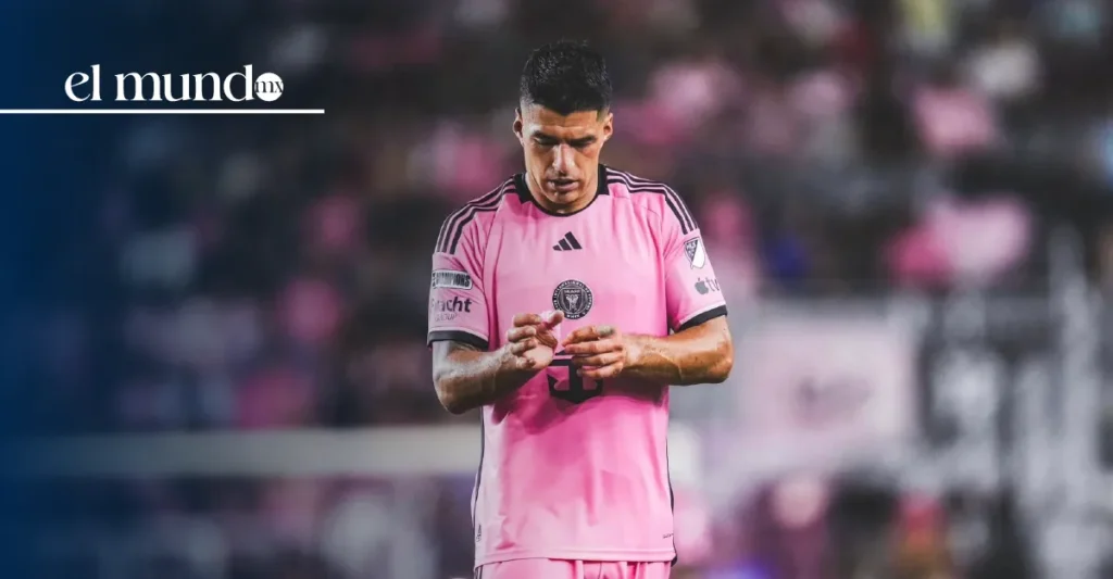 MLS castiga a Luis Suárez con tres partidos de suspensión por escupitajo en Seattle MLS castiga a Luis Suárez con tres partidos de suspensión por escupitajo en Seattle