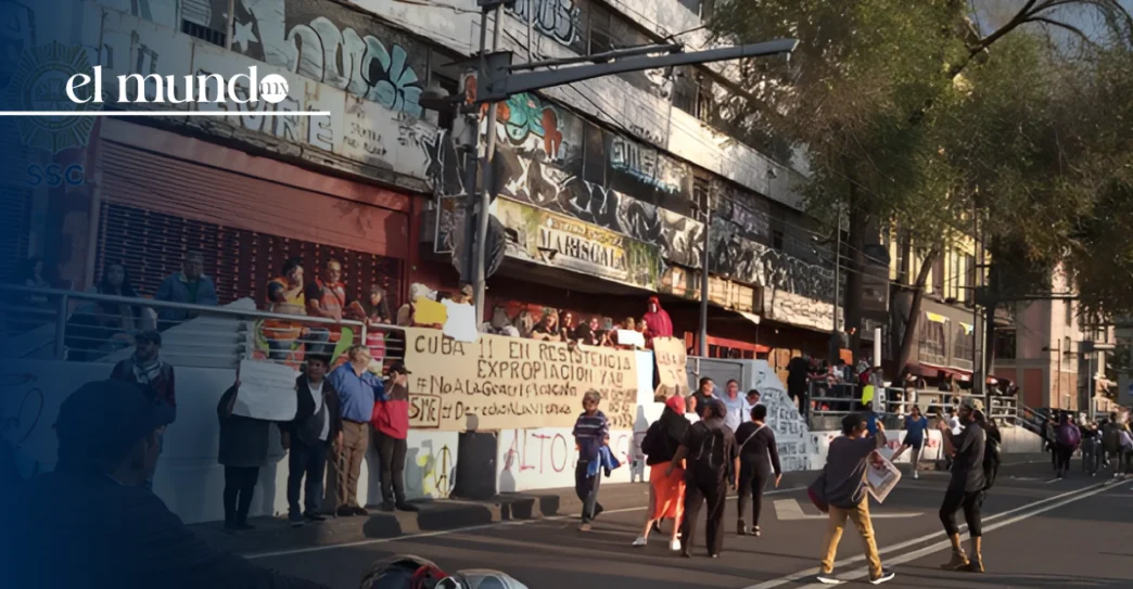 La marcha del 2 de octubre del 2025 deja más de 120 heridos y daños en la UNAM