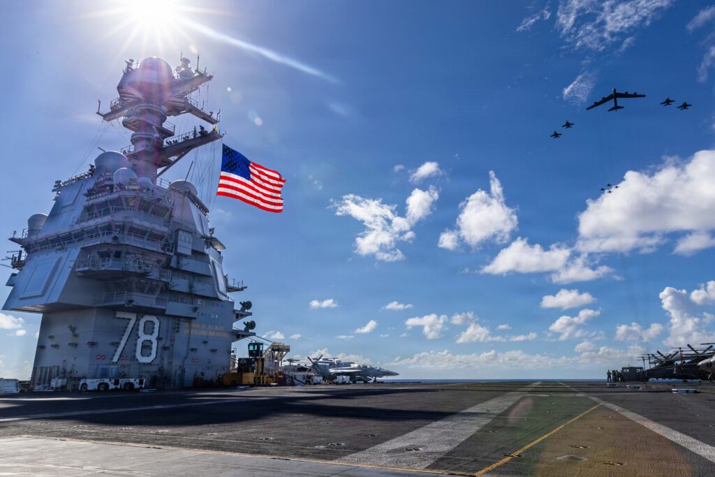 El portaaviones Gerald Ford de EEUU avanza en el Atlántico