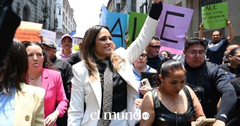 Alessandra Rojo de la Vega presenta resultados de año y medio de gobierno ante el Congreso capitalino
