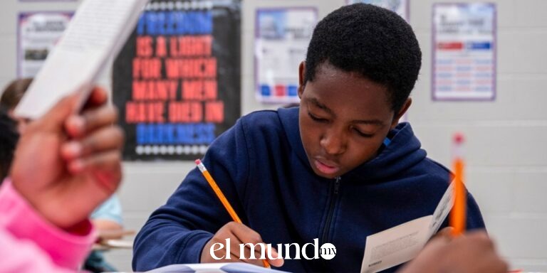 Distrito escolar de Carolina del Norte elimina pantallas dos días por semana en experimento educativo