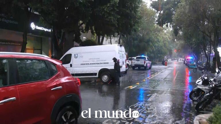 Balacera hoy en la Roma: asesinan a motociclista tras persecución en calles de Cuauhtémoc