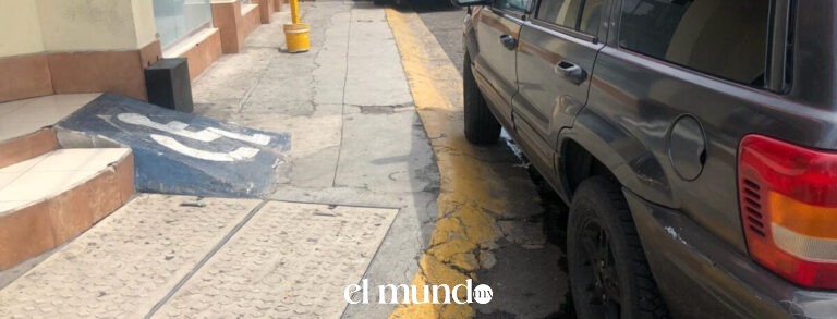 Cámaras de fotomultas en CDMX también detectan estacionamiento incorrecto y la sanción puede superar los 3 mil pesos