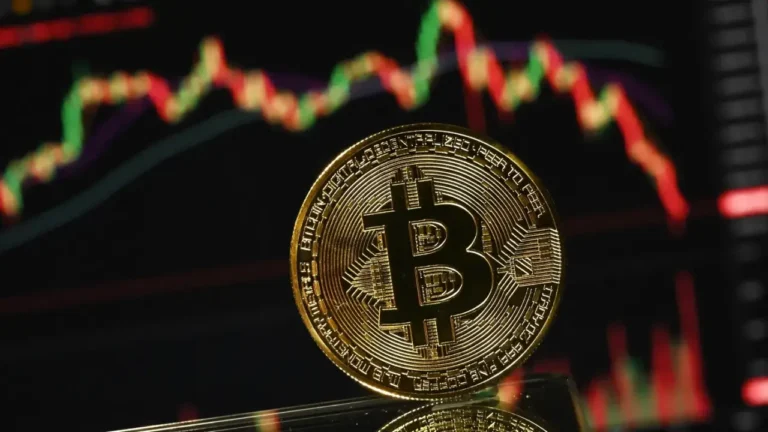 Comité del Senado de Estados Unidos aprueba la Ley CLARITY y acciones de empresas cripto registran alzas significativas
