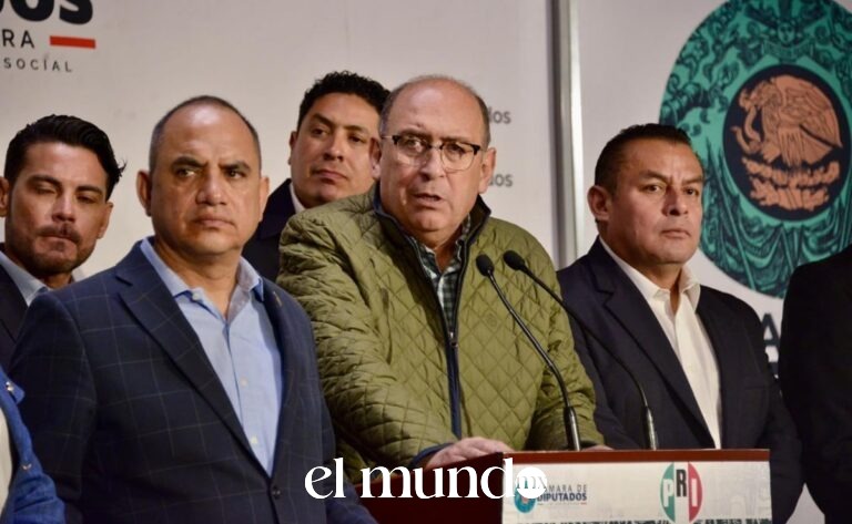 Rubén Moreira acusa que Pemex arrastra las finanzas públicas y amenaza la economía de México Rubén Moreira acusa que Pemex arrastra las finanzas públicas y amenaza la economía de México