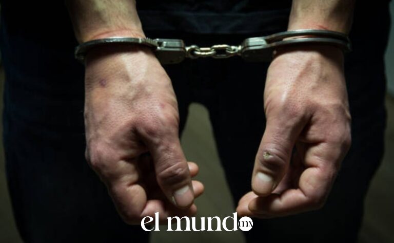 Marina detiene a 13 presuntos integrantes de La Chapiza en Sinaloa y asegura arsenal en dos operativos