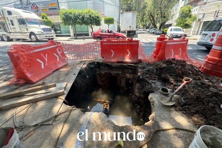 Pese a inversión millonaria, se multiplican hundimientos y socavones en calles de la Ciudad de México