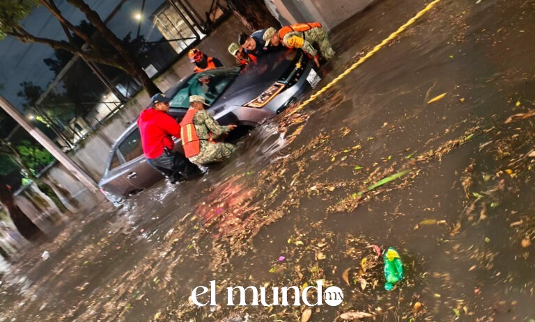 La basura es culpable de la mitad de las inundaciones en CDMX: 90 cm de agua en Periérico Sur este sábado La basura acumulada en calles provoca la mitad de las inundaciones en la Ciudad de México