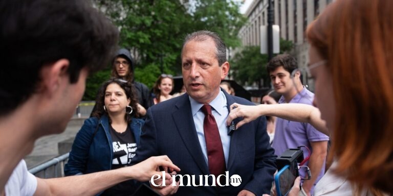 Juez declara no culpable a candidato al Congreso Brad Lander por intento de inspección en centro de detención migratoria Juez declara no culpable a candidato al Congreso Brad Lander por intento de inspección en centro de detención migratoria