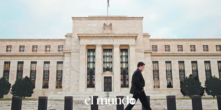 Fed de Nueva York confirma que las cadenas de suministro mundiales mantienen presión por conflicto en Medio Oriente