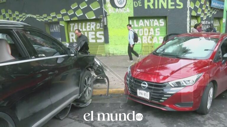Accidente vial en Eje Central deja dos personas lesionadas en la colonia Algarín Accidente vial en Eje Central deja dos personas lesionadas en la colonia Algarín