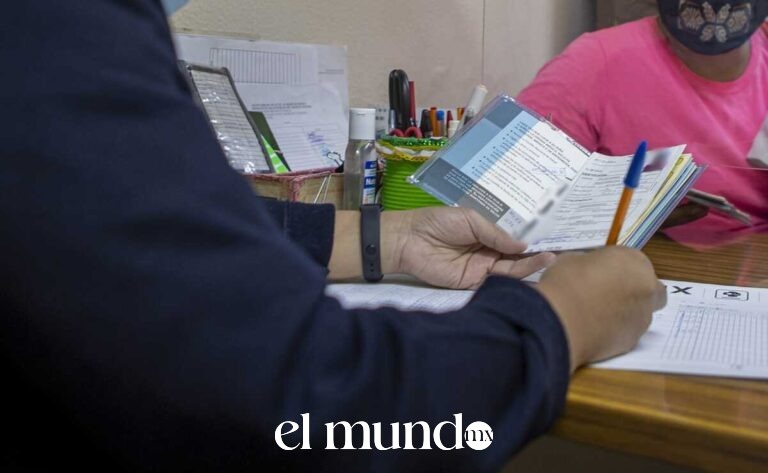 Trabajadores y pensionados del IMSS pueden registrar a sus padres como beneficiarios para acceder a servicios médicos