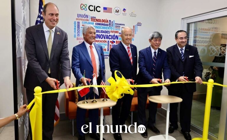 Embajador de Estados Unidos inaugura el Centro de Innovación CaliBaja en Baja California Embajador de Estados Unidos inaugura el Centro de Innovación CaliBaja en Baja California