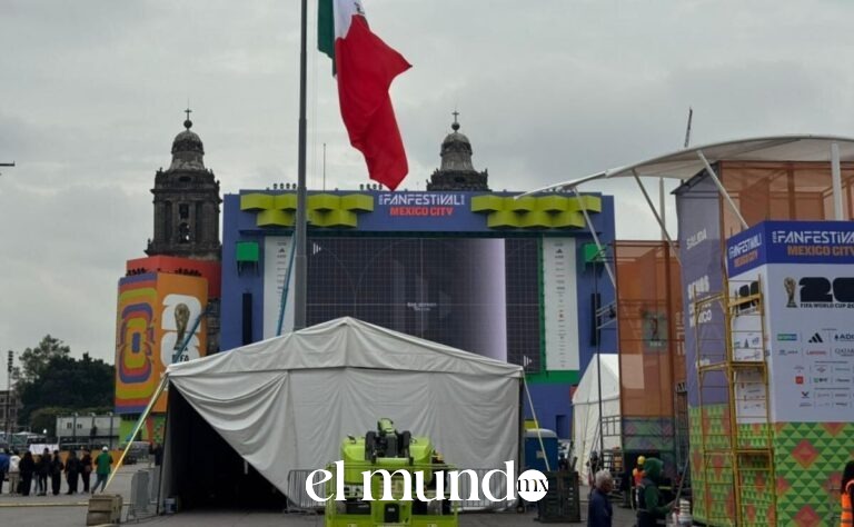 Instalan esculturas de Coatlicue y Tlaltecuhtli en el Fan Fest del Zócalo previo al Mundial 2026