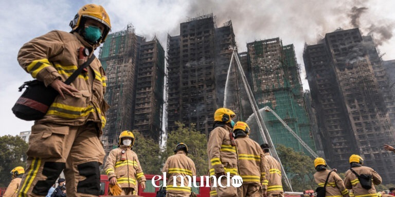 Autoridades de Hong Kong presentan cargos contra siete personas y dos empresas por el incendio que dejó 168 muertos