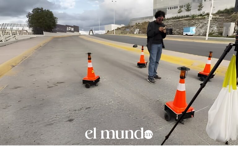 Ingenieros del IPN crean conos robotizados que se mueven solos para proteger trabajadores en carreteras IPN desarrolla conos robotizados móviles para aumentar la seguridad en carreteras mexicanas