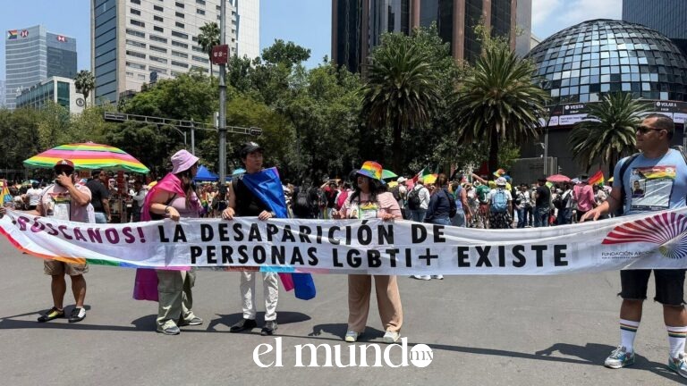 Miles de personas participan en la 48 edición de la Marcha del Orgullo LGBTQ+ en CDMX