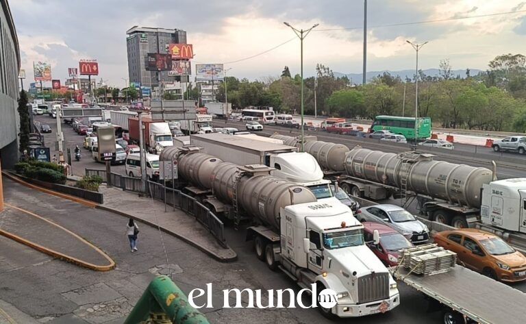 Transportistas cancelan megaparo en México tras acuerdo con Gobernación Transportistas cancelan megaparo en México tras acuerdo con Gobernación