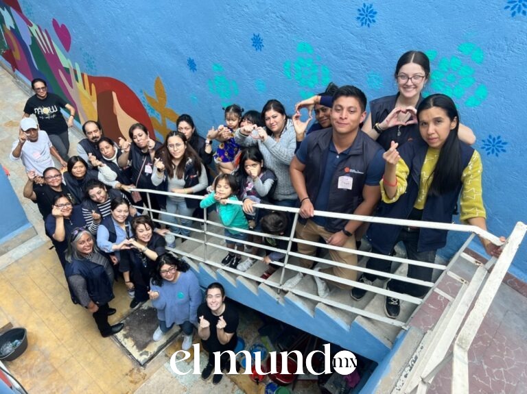 Casas de Transición en México ofrecen refugio y formación laboral a mujeres migrantes Mujeres migrantes en una Casa de Transición recibiendo capacitación laboral en México