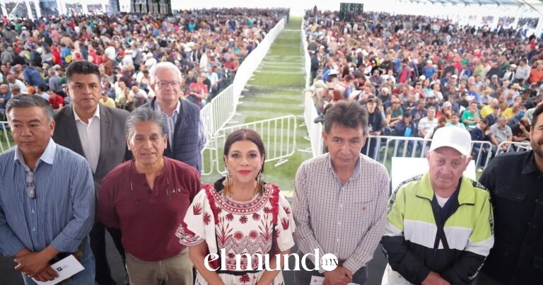 Ciudad de México incorpora 20 mil nuevos beneficiarios al programa Hombres Bienestar con inversión de mil 700 mdp Clara Brugada, jefa de Gobierno de la Ciudad de México, durante el evento de ampliación del programa Hombres Bienestar en la Magdalena Mixhuca