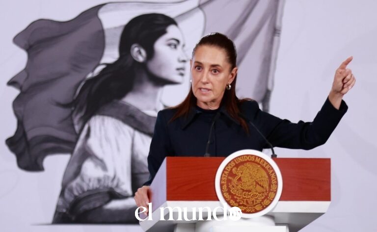 Gobierno federal presentará información adicional sobre caso Ayotzinapa y revisará recomendación de la CNDH Claudia Sheinbaum durante conferencia matutina anunciando información adicional sobre el caso Ayotzinapa
