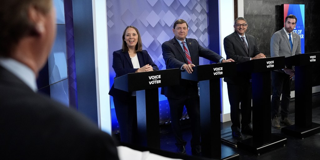 Maine: demócratas luchan por candidatura al Senado tras salida de Platner Debate de candidatos demócratas al Senado de Estados Unidos por Maine en Portland