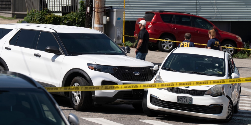 Agente de ICE que disparó a colombiano tiene historial de violencia Agente de ICE David Brouillette, señalado por historial de violencia y problemas psiquiátricos, quien disparó contra ciudadano colombiano en Maine