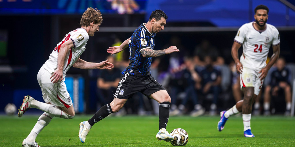 Final Mundial 2026: Argentina vs España, duelo histórico el viernes Lionel Messi con la camiseta de Argentina celebrando en el Mundial 2026, previo a la final contra España