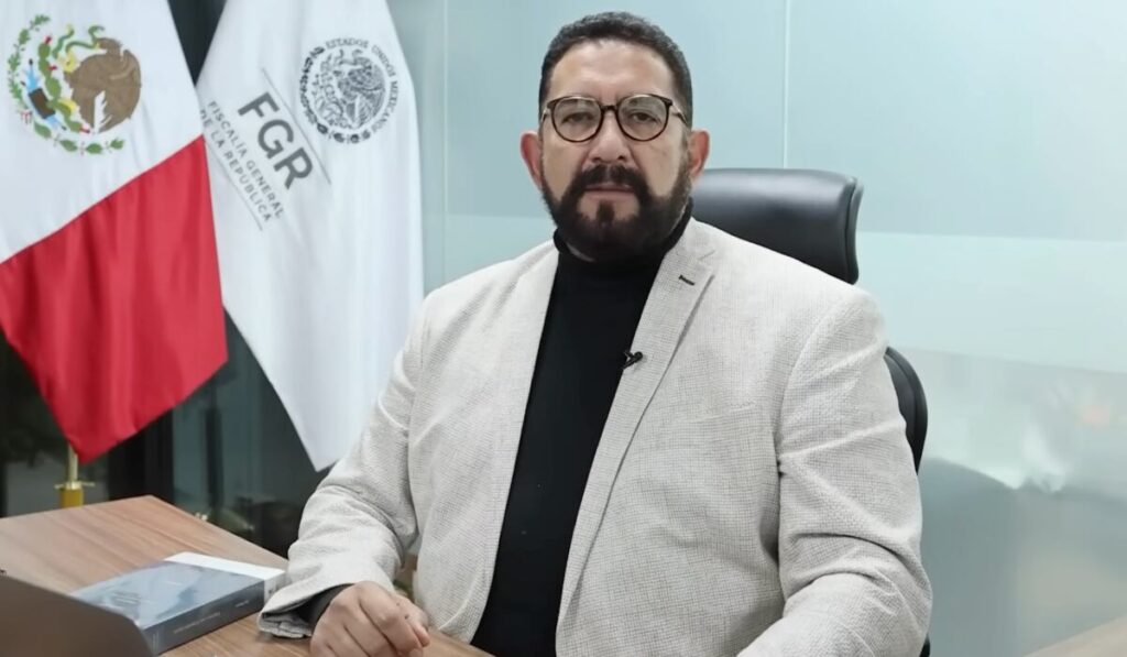 Ulises Lara habría sido informante de EUA por 6 años: Riva Palacio Ulises Lara López, exvocero de la FGR, señalado como presunto informante de agencias de inteligencia de Estados Unidos
