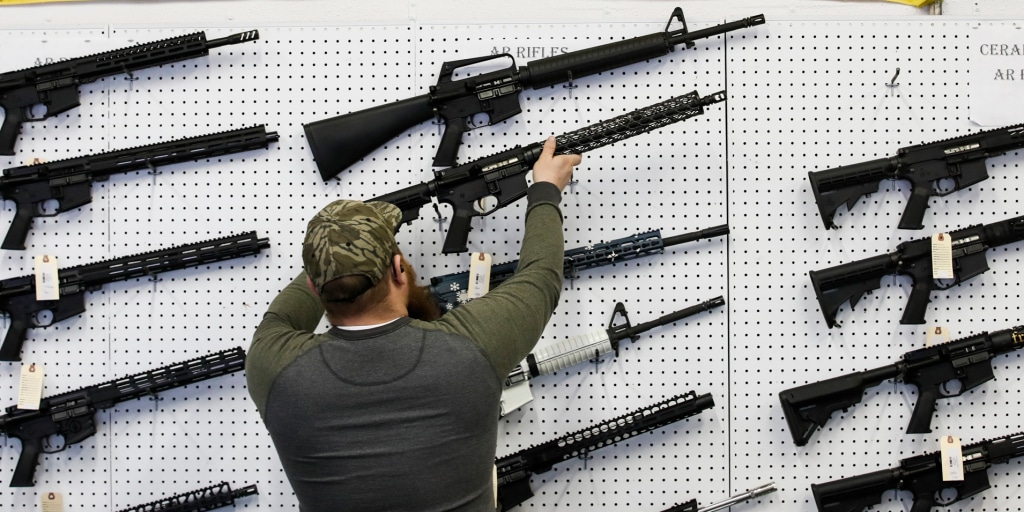 Nueva Jersey: corte declara inconstitucional prohibición de armas de asalto Tribunal federal de apelaciones de Estados Unidos declara inconstitucional la prohibición de armas de asalto en Nueva Jersey