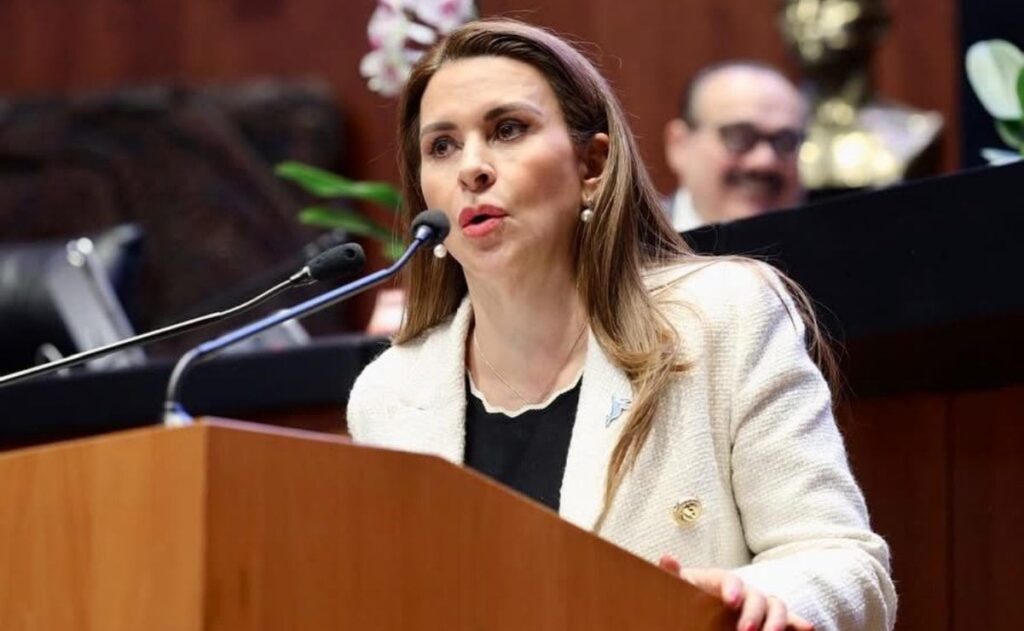 Carolina Viggiano pide reformar fiscalías para mejorar justicia penal Senadora Carolina Viggiano del PRI durante su participación en foros legislativos sobre reforma a fiscalías