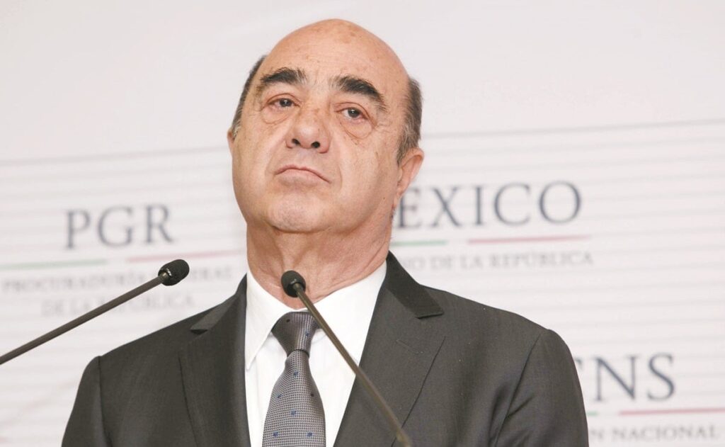 Murillo Karam: retiran prisión preventiva justificada por caso Ayotzinapa Jesús Murillo Karam, exprocurador general de la República, en imagen de archivo relacionada con el caso Ayotzinapa